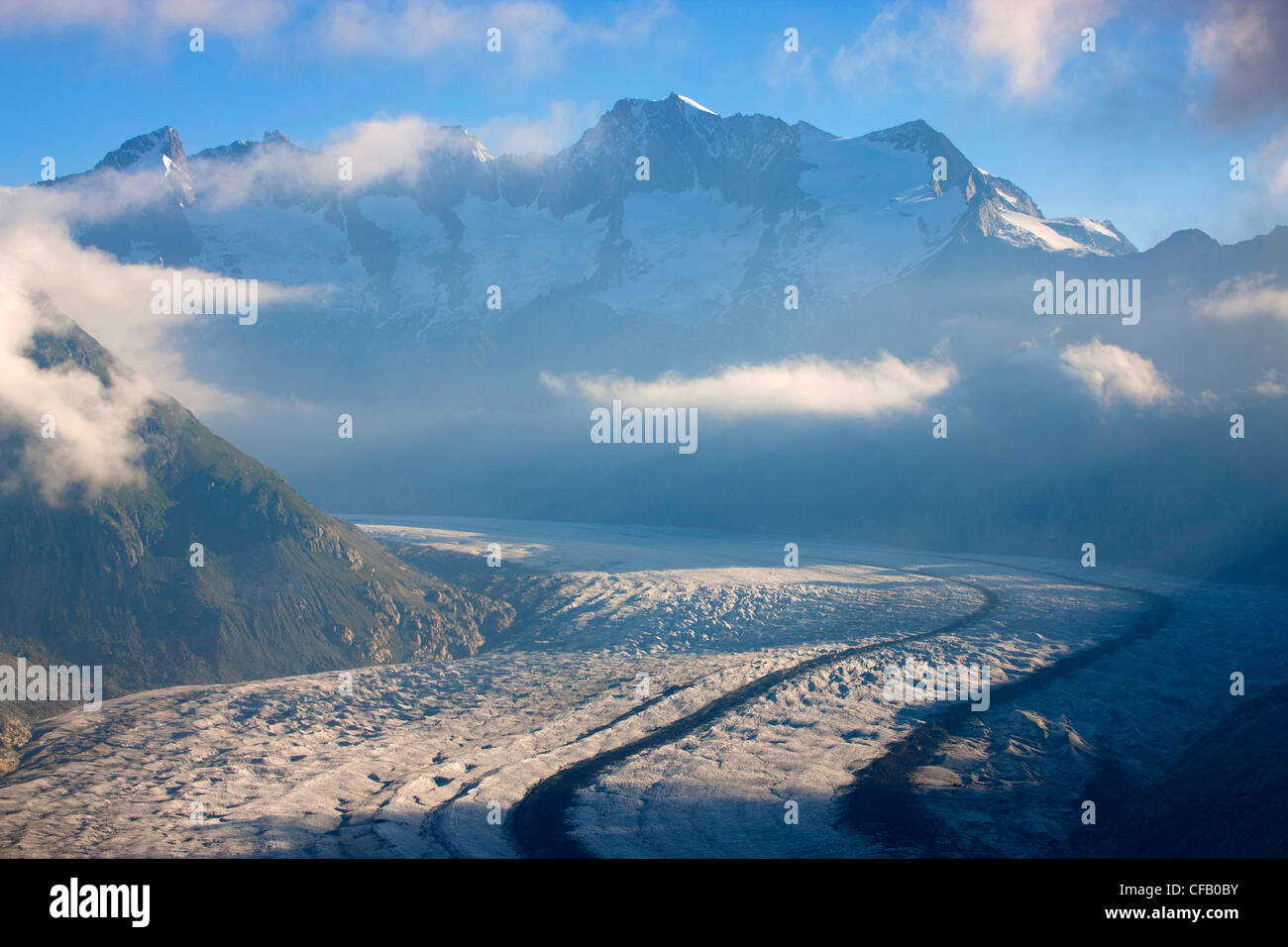 Aletschgletscher, Schweiz, Wallis, UNESCO Weltnaturerbe, Aussichtspunkt, Berge, Gletscher, Eis, Moränen, Wolken, mor Stockfoto