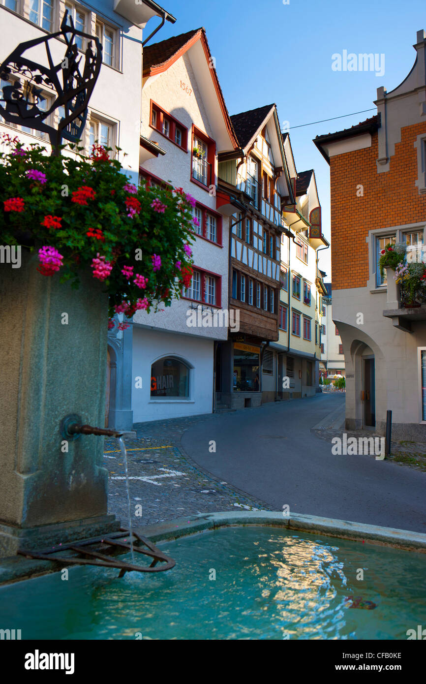 Altstätten, Schweiz, Kanton St.Gallen, Rheintal, Stadt, Stadt, Altstadt,  Häuser, Wohnungen, Lane, gut, Blumen Stockfotografie - Alamy