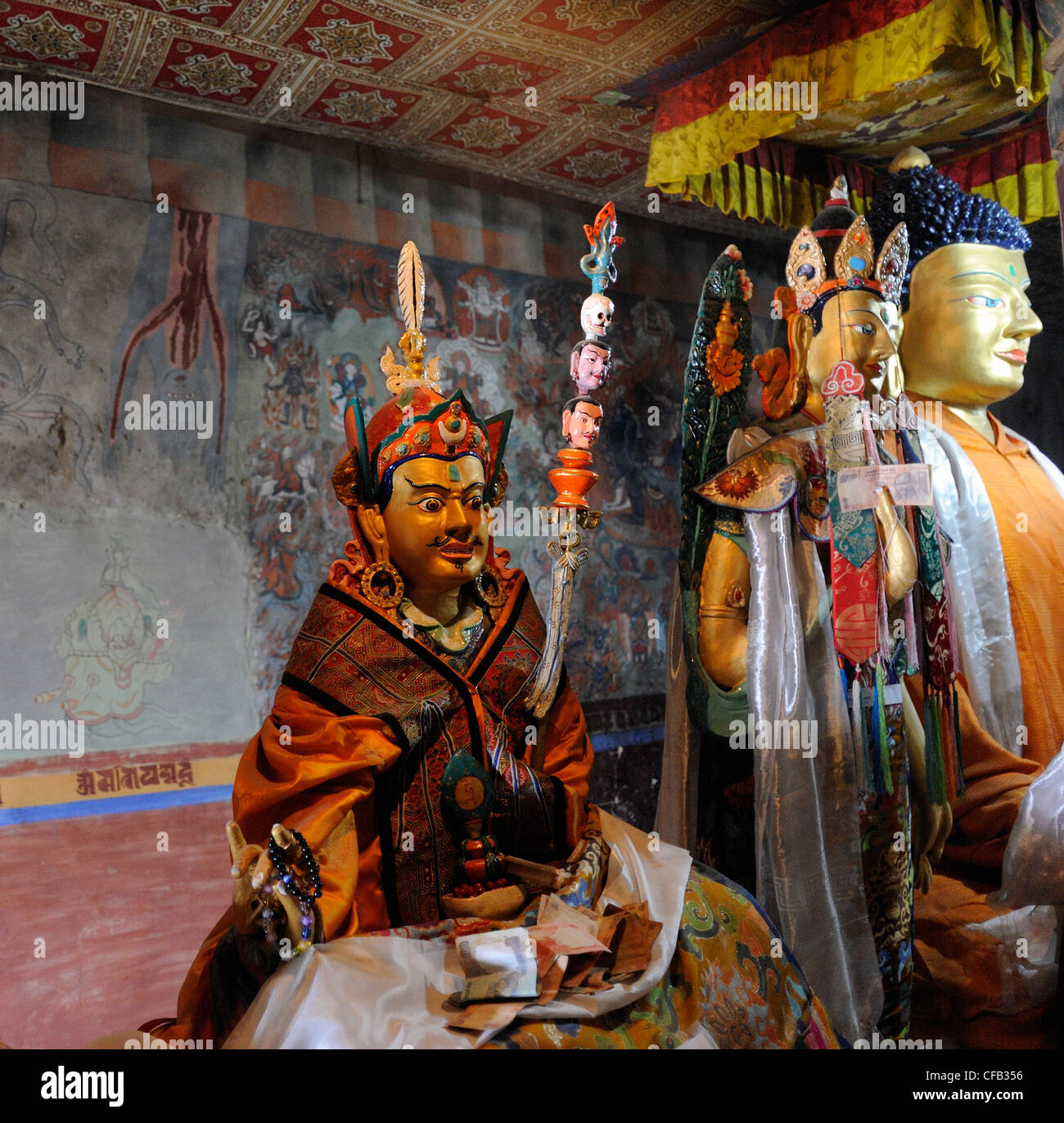 Statue von Guru Rinpoche, kostbaren Guru, Lopön Rinpoche, Padum, Padmasambhava, Padmakara, der Lotus geboren, Stockfoto