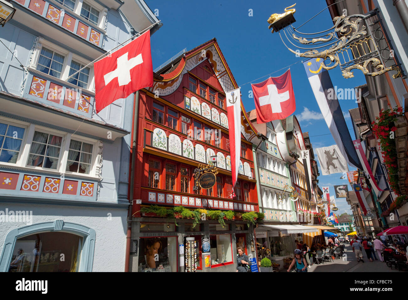 Appenzell, Appenzell Innerroden, Tourismus, Urlaub, Schweiz, Europa, Fahnen, Banner, Hauptspur Stockfoto