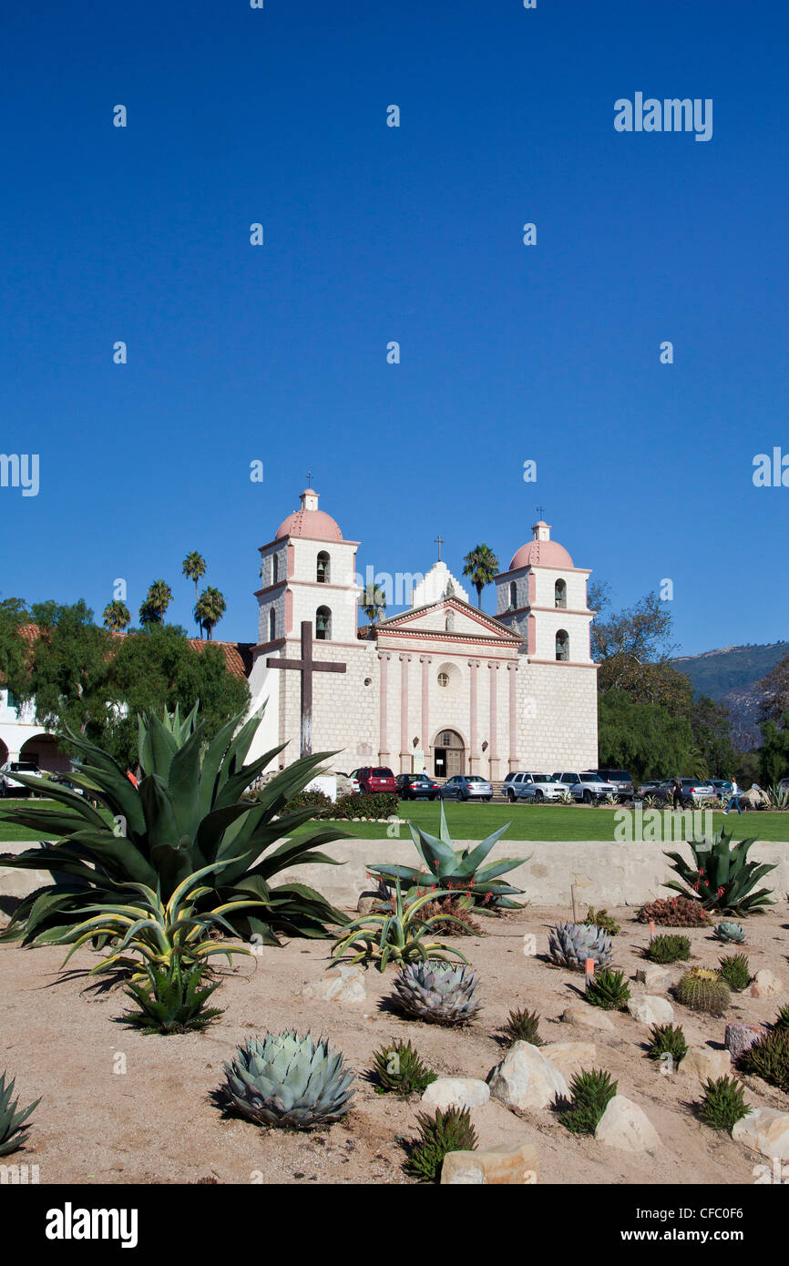 USA, USA, Amerika, Kalifornien, Santa Barbara, Stadt, alte Mission, schön, Kaktus, Kalifornien, katholisch, Kirche, Colo Stockfoto