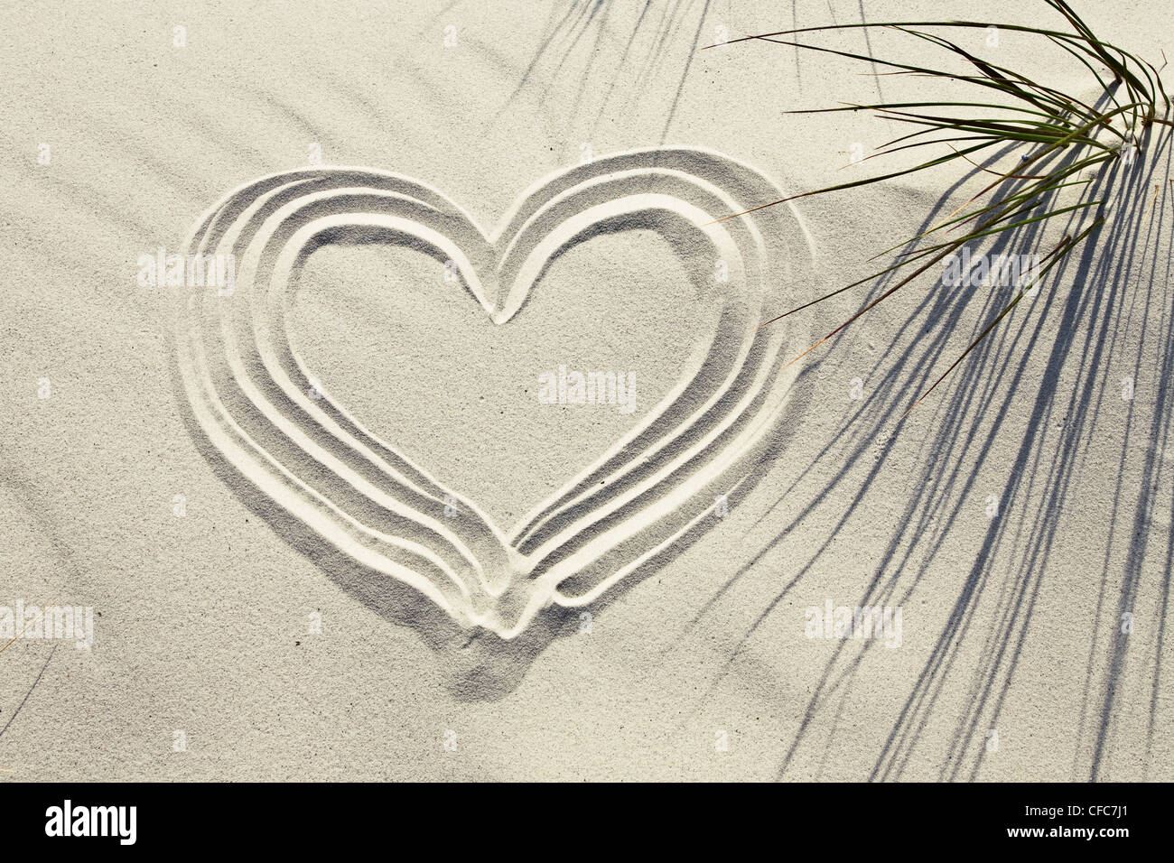 Herz an einem Sandstrand, Bornholm, Dänemark Stockfoto