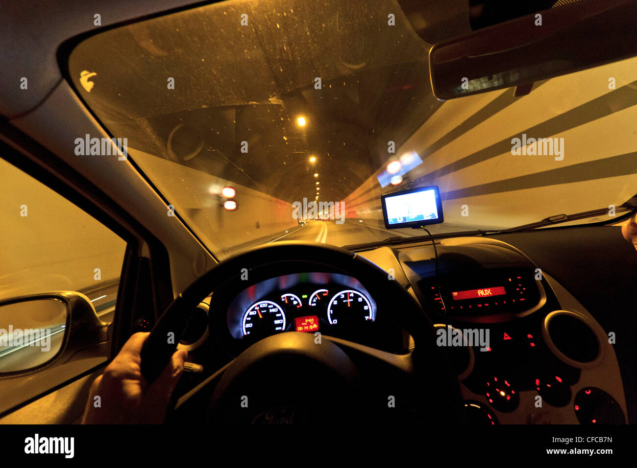 Auto Tunnel Stockfotos und -bilder Kaufen - Alamy
