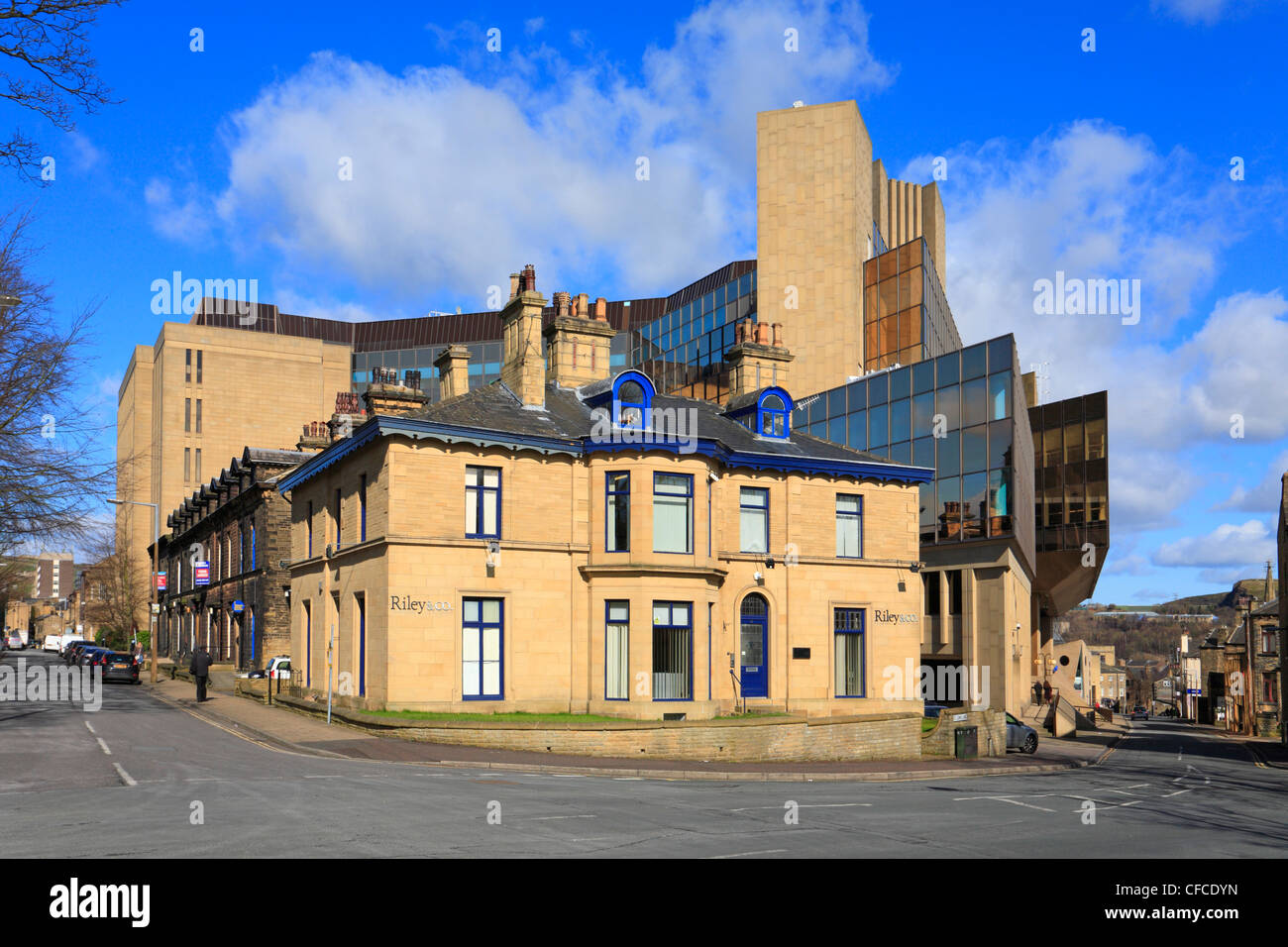 Riley und Co-Gebäude und der hintere Sitz der Lloyds Banking Group HBOS, Halifax, West Yorkshire, England, UK. Stockfoto