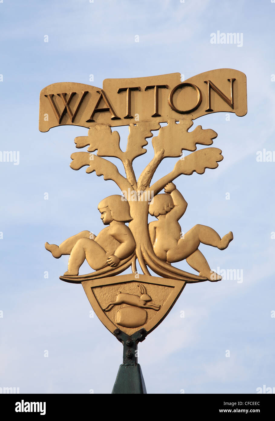 Watton Dorf vergoldeten anmelden oder Crest Norfolk England England Stockfoto