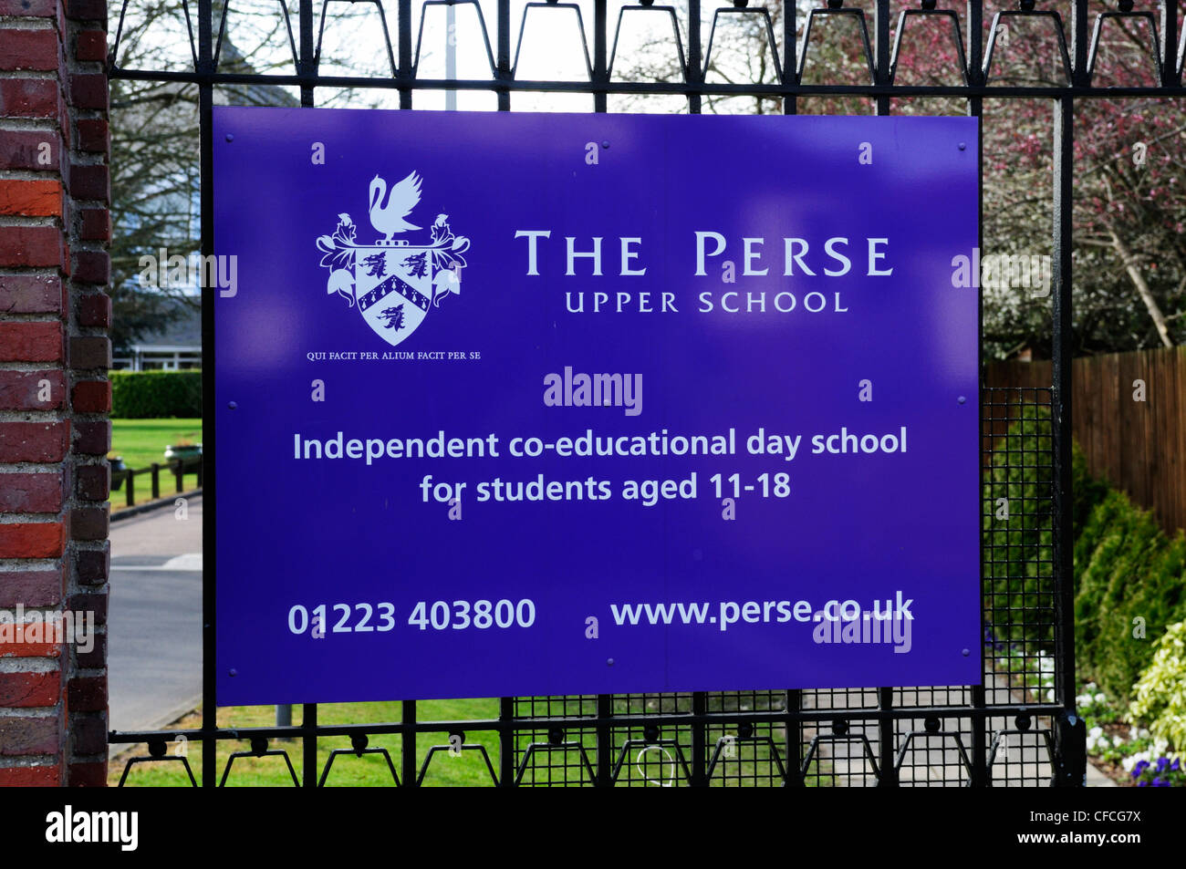 Die Perse Oberstufe Zeichen, Hills Road, Cambridge, England, UK Stockfoto