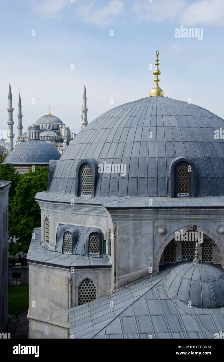 Sultan Ahmed Mosque (blaue Moschee) vom Fenster der Aye Sofia, Istanbul, Türkei Stockfoto