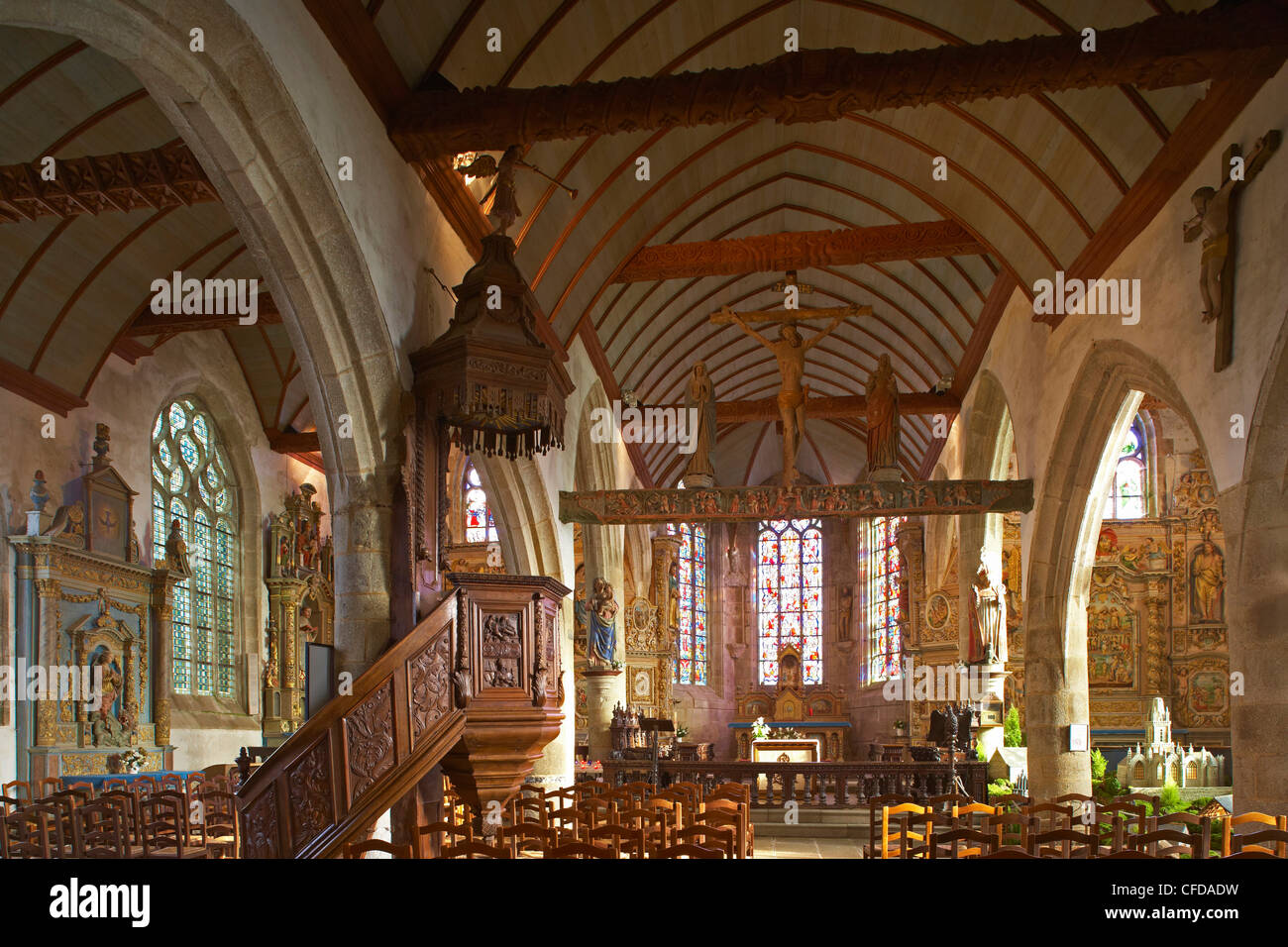Kirchenschiff, Enclos Paroissial in Lampaul Guimiliau, Finistere, Bretagne, Frankreich, Europa Stockfoto
