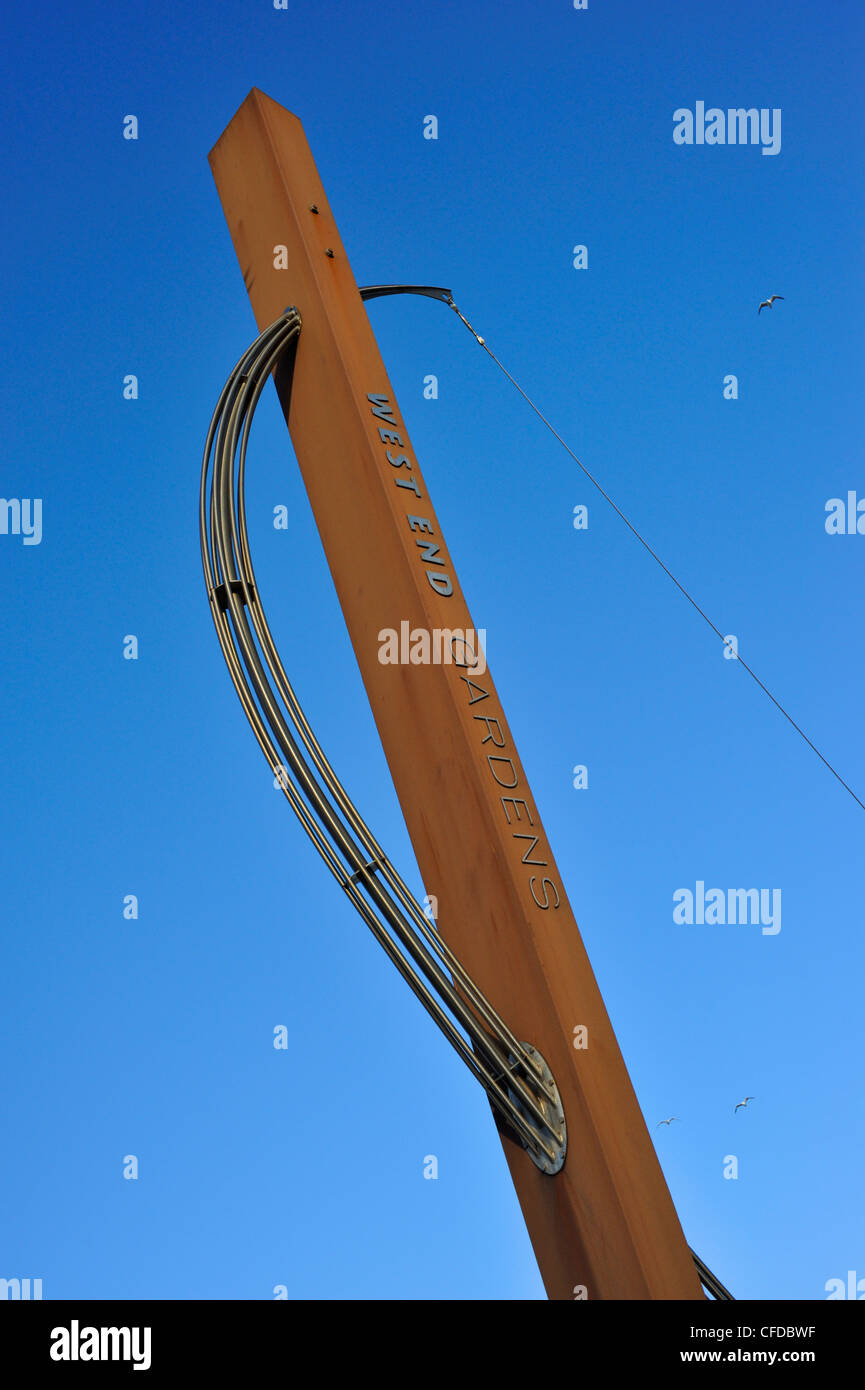 "Hook" (Detail), Skulptur von Stephen Broadbent im Freien. West End Gärten, Morecambe, Lancashire, England, Vereinigtes Königreich, Stockfoto
