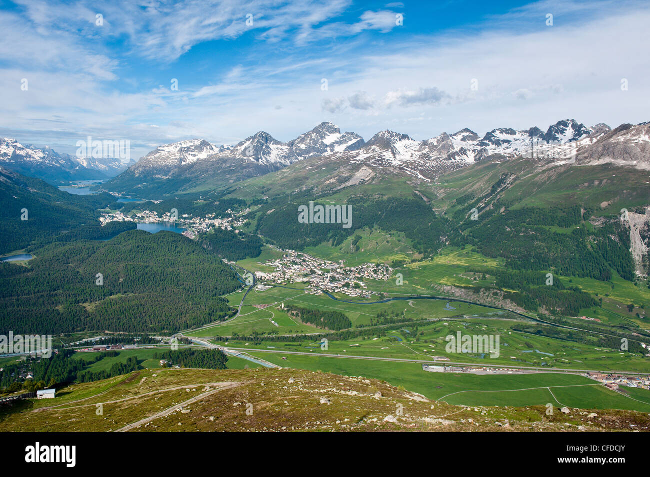 Ansicht von Celerina und St. Moritz von oben Muottas Muragl, Schweiz, Europa Stockfoto