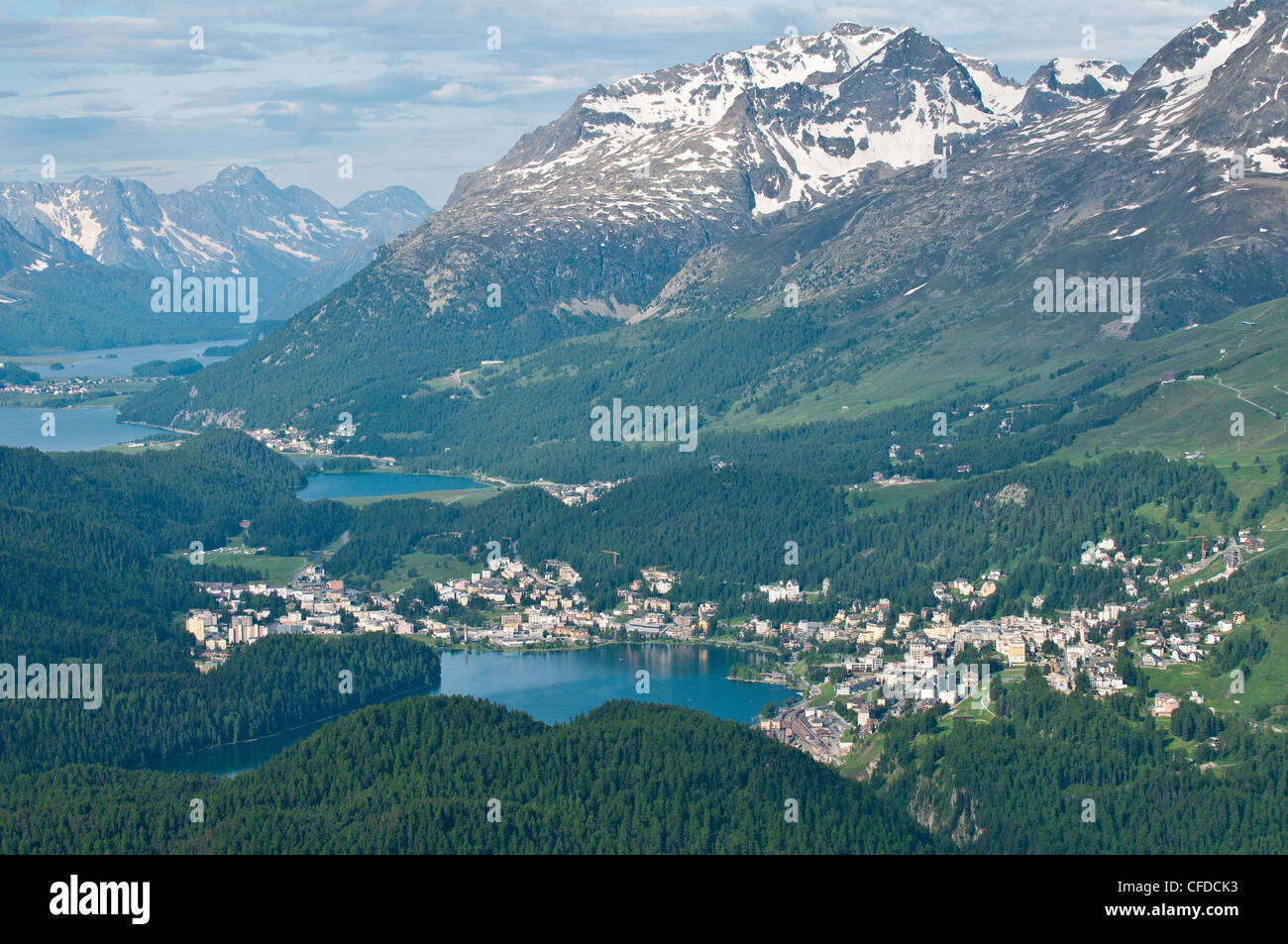 Blick auf St. Moritz von oben auf Muottas Muraglm Schweiz, Europa Stockfoto