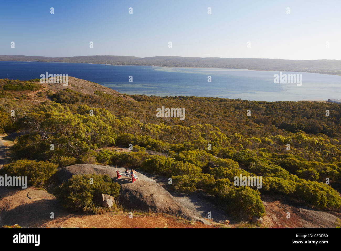 Paar Blick auf Princess Royal Harbour von Mount Melville, Albany, Western Australia, Australien, Pazifik Stockfoto