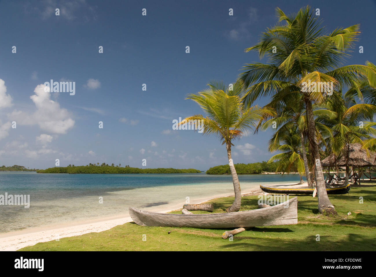 Einbaum, Yandup Insel, Mittelamerika, Panama, San Blas Inseln (Kuna Yala) Stockfoto