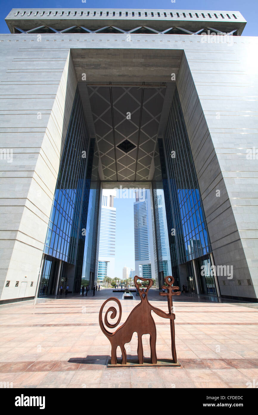 Das Torgebäude, Dubai International Finance Centre (DIFC), Dubai, Vereinigte Arabische Emirate Stockfoto