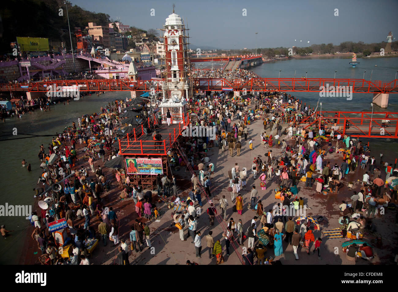 Heilige Ghat Har Ki Pauri in Haridwar während Kumbh Mela 2010 in Haridwar, Uttarkhand, Indien, Asien Stockfoto