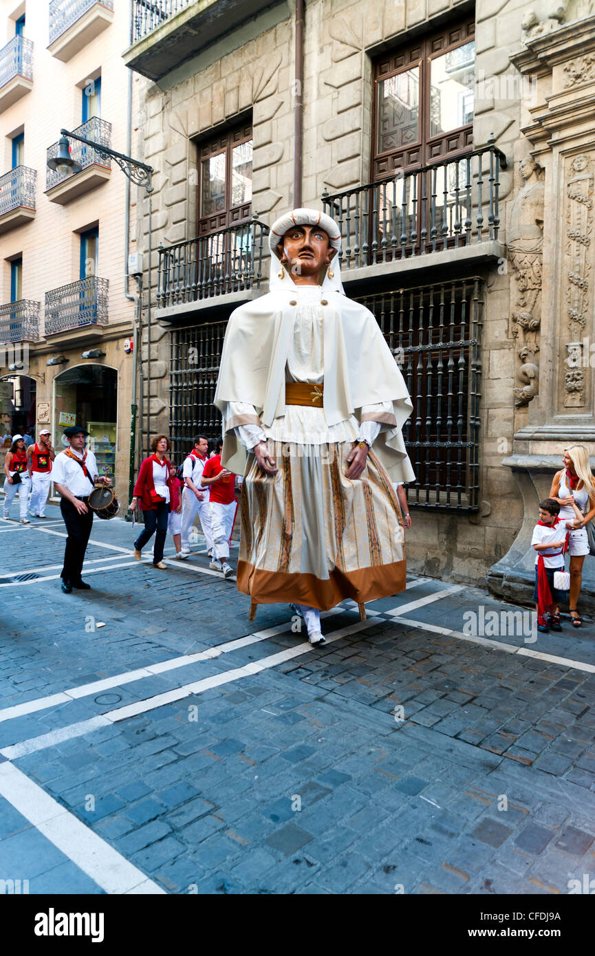 Parade der Riesen und Big-Köpfe, San Fermin Straßenfest, Pamplona, Navarra (Navarra), Spanien, Europa Stockfoto