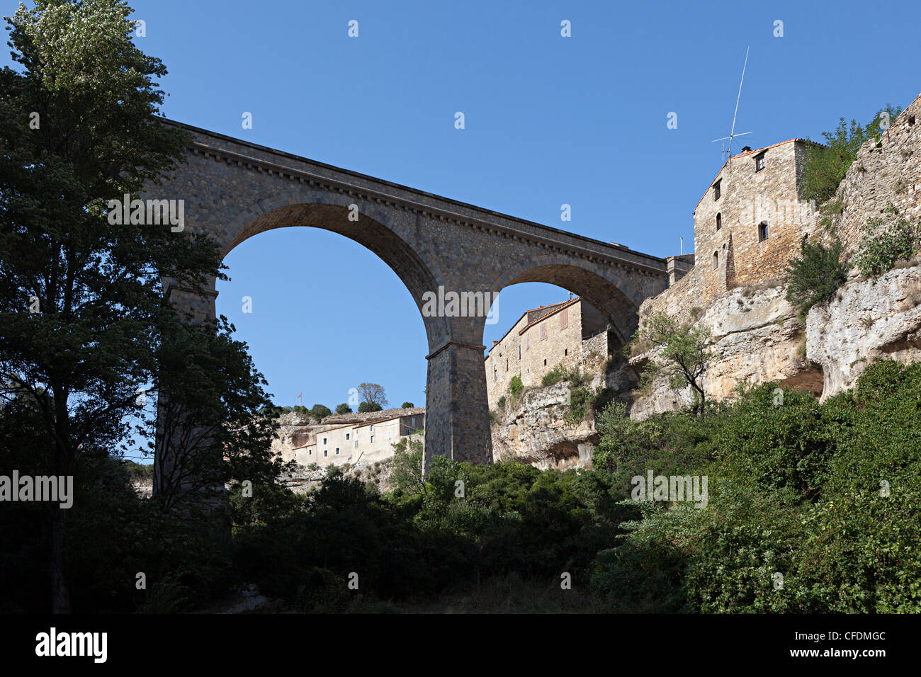Alte Brücke von Minerve, ein Dorf der Katharer Languedoc, Herault, Frankreich Stockfoto
