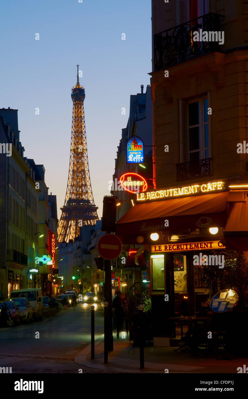 Eiffelturm in den Abend, Paris, Frankreich, Europa Stockfoto