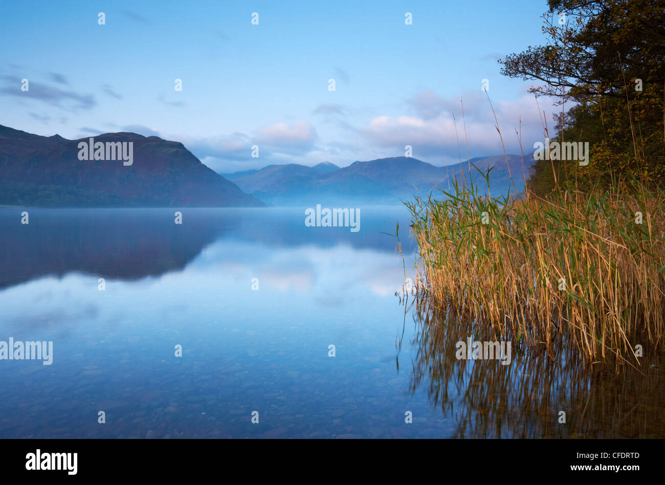 Morgendämmerung am Ullswater, Nationalpark Lake District, Cumbria, England, Vereinigtes Königreich, Europa Stockfoto