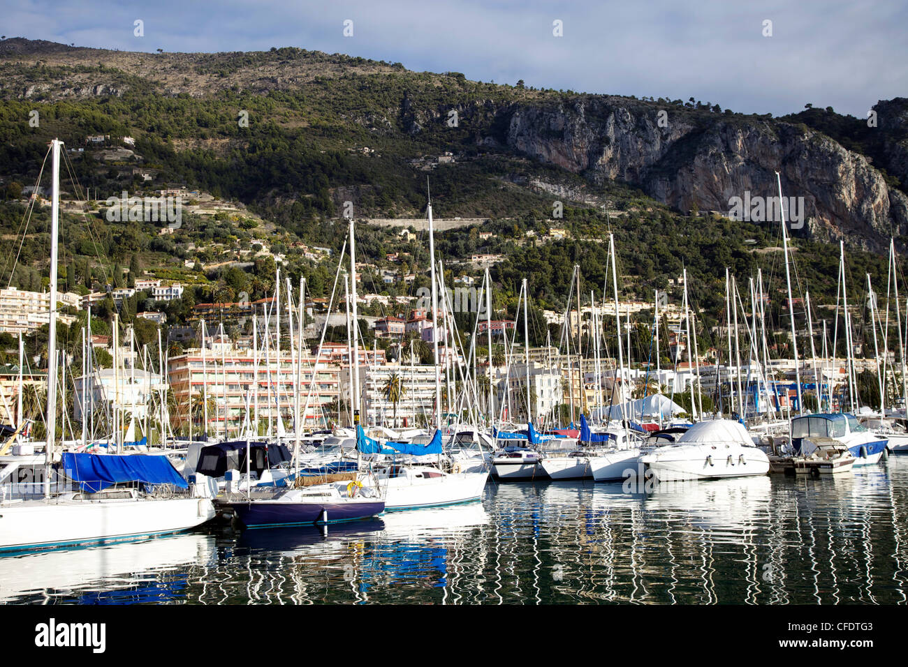 Marina, Menton, Alpes-Maritimes, Provence, Cote d ' Azur, Côte d ' Azur, Frankreich, mediterran Stockfoto