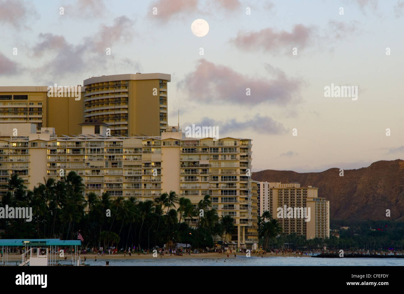 Hotels am Meer am Strand von Waikiki, Oahu, Hawaii Stockfoto