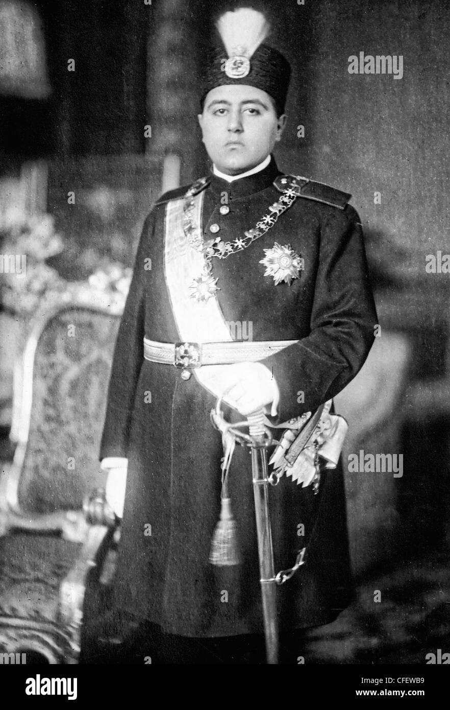 Ahmad Shah Qajar - Schah von Persien (Iran) von 1909 bis 1925 und der letzte der Qajar Dynastie, ca. 1920 Stockfoto