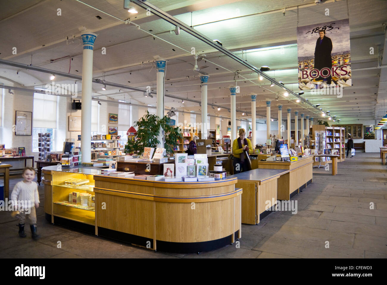 Moderne Buchhandlung in Saltaire, in der Nähe von Bradford, West Yorkshire, England, UK Stockfoto