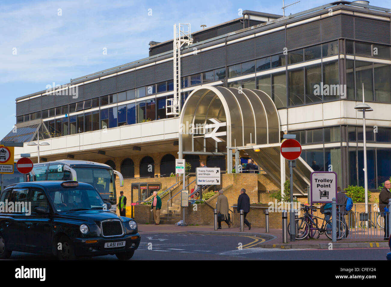 Lesen, Station, Eingang Forbury Road, Reading, Berkshire, England, UK Stockfoto