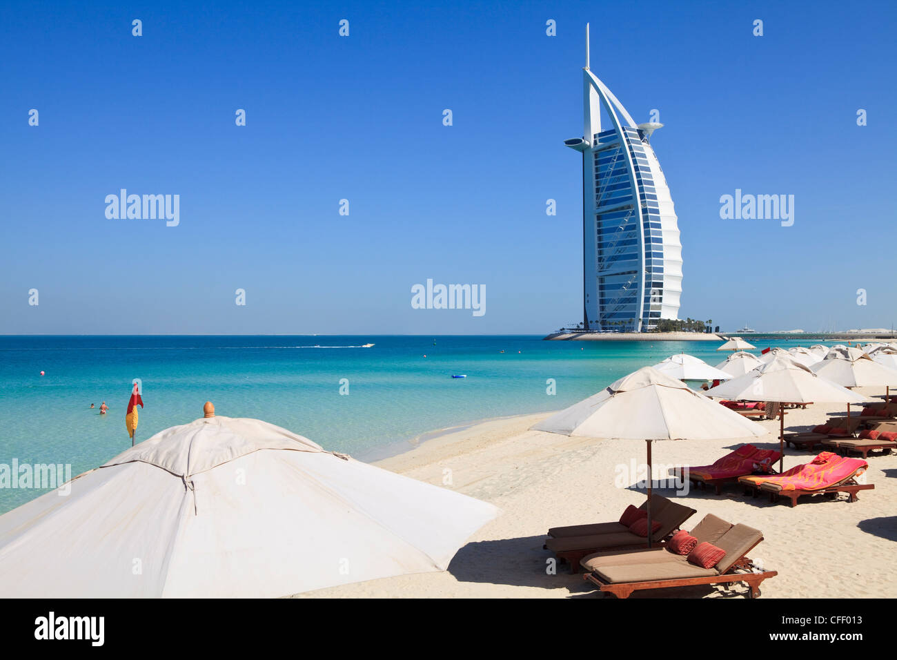 Das legendäre Burj Al Arab Hotel, Jumeirah, Dubai, Vereinigte Arabische Emirate, Naher Osten Stockfoto