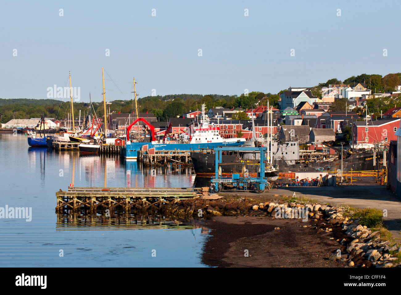 Schiffe angedockt Lunenburg Waterfront, Nova Scotia, Kanada Stockfoto