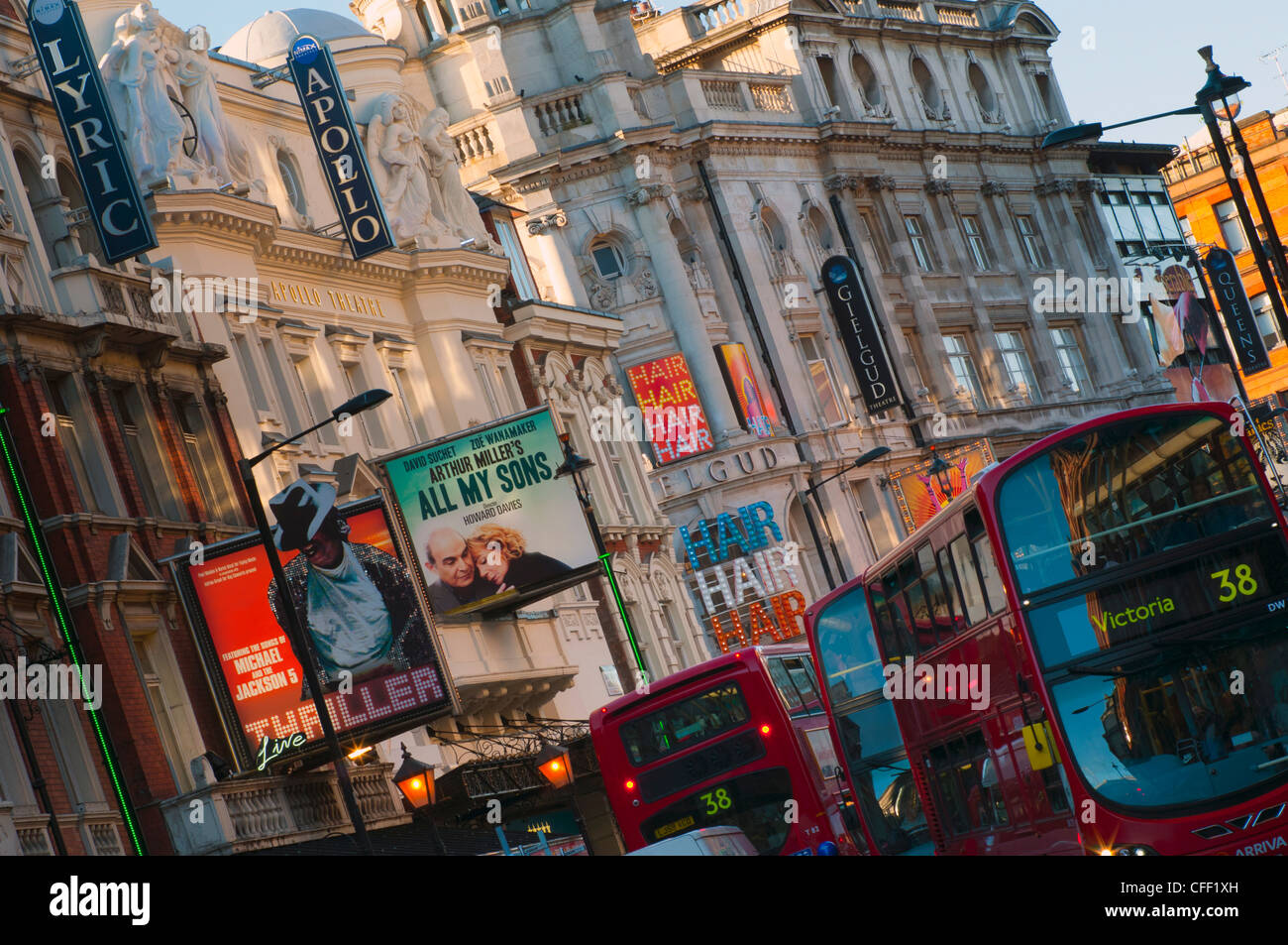 Theatreland, Shaftesbury Avenue, London, England, Vereinigtes Königreich, Europa Stockfoto