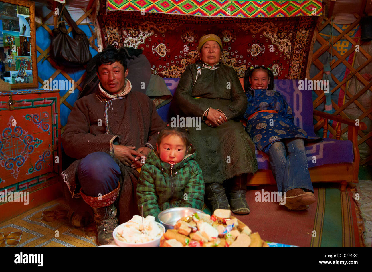 Mongolische Nomaden in Winter, Provinz Khovd, Mongolei, Zentral-Asien, Asien Stockfoto