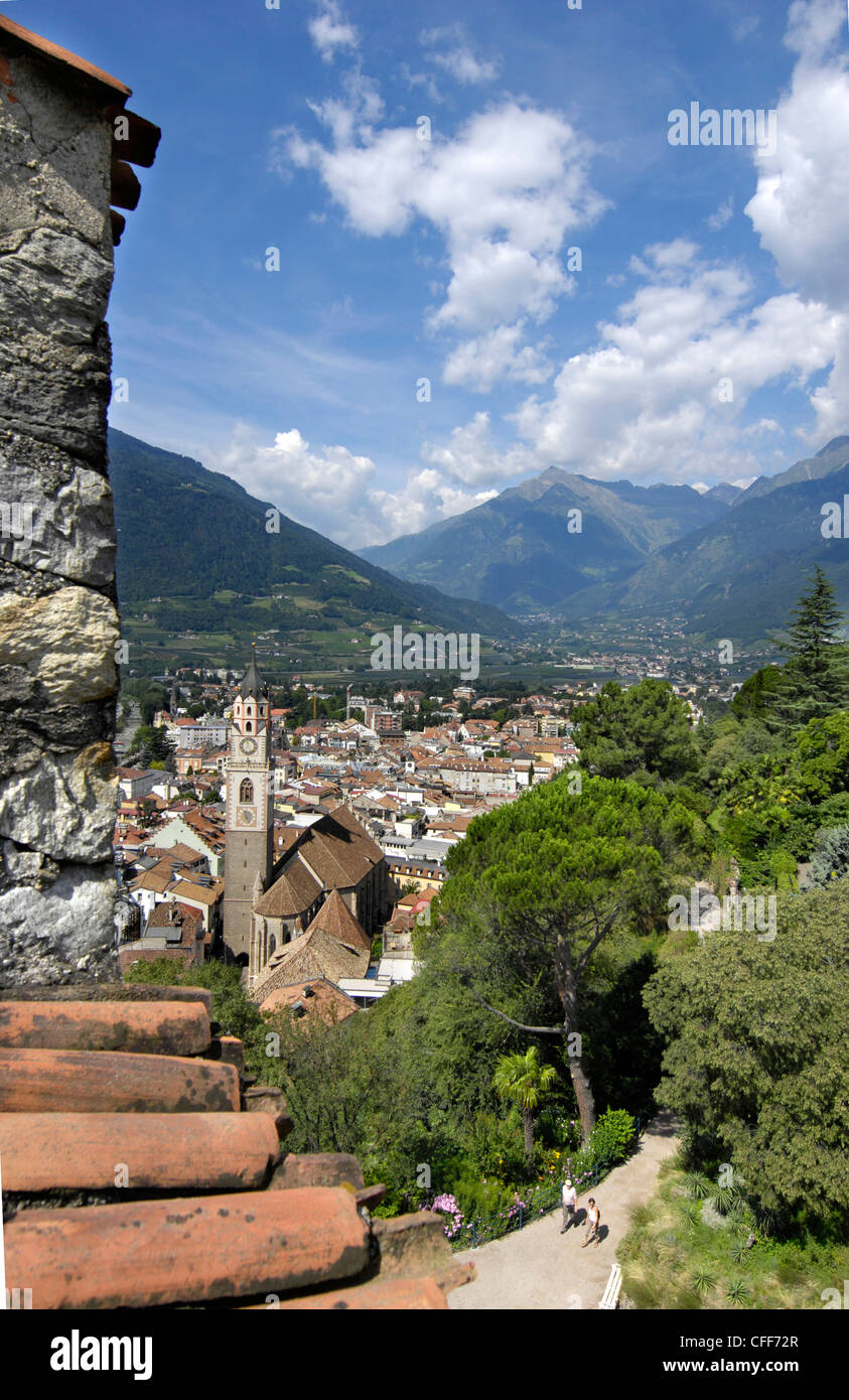 Blick über Tappeiner Track auf die alte Kurstadt Meran, Alto Adige, Südtirol, Italien, Europa Stockfoto