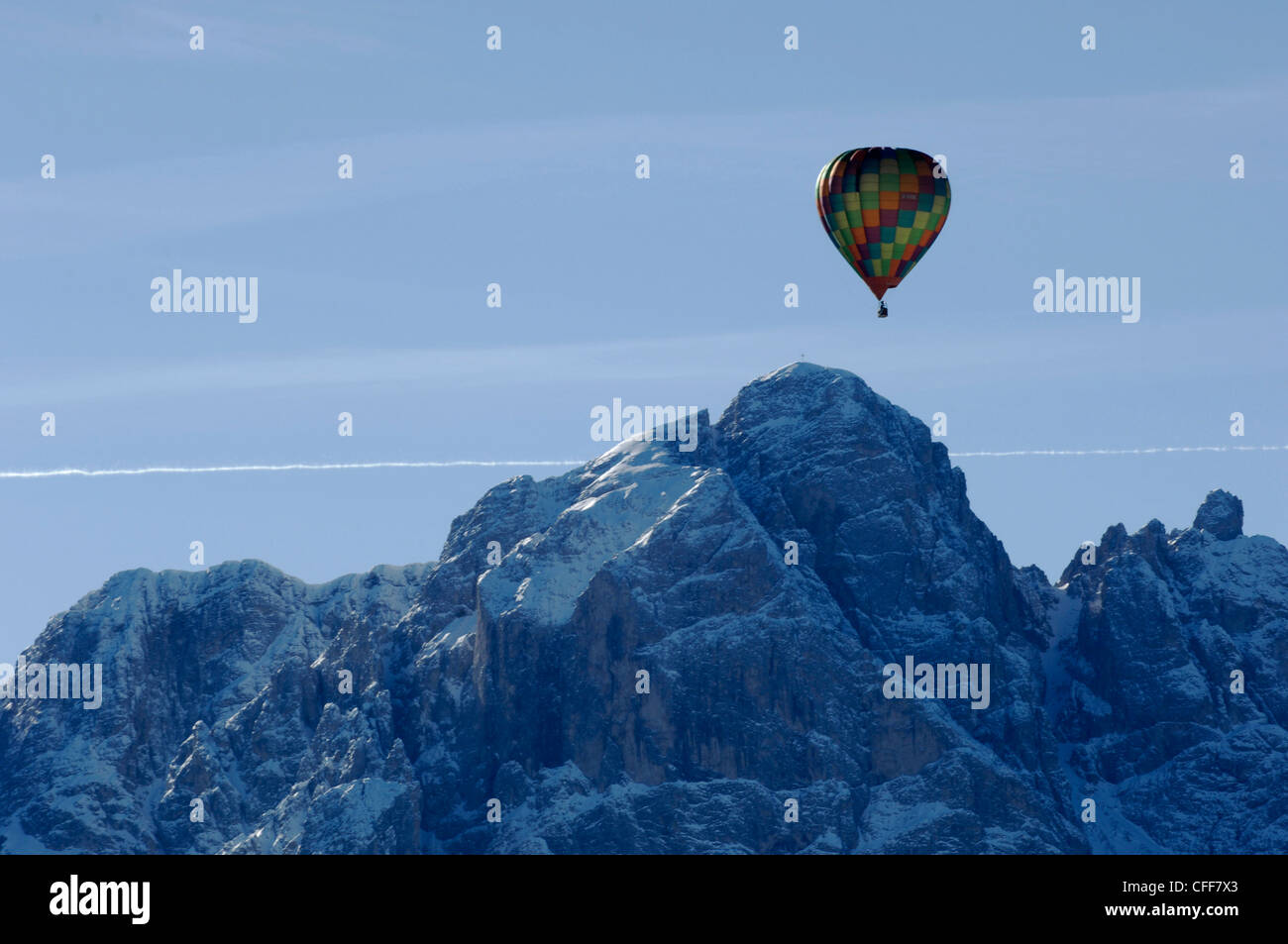 Ballonfahrt über das Pustertal, Alto Adige, Südtirol, Italien Stockfoto