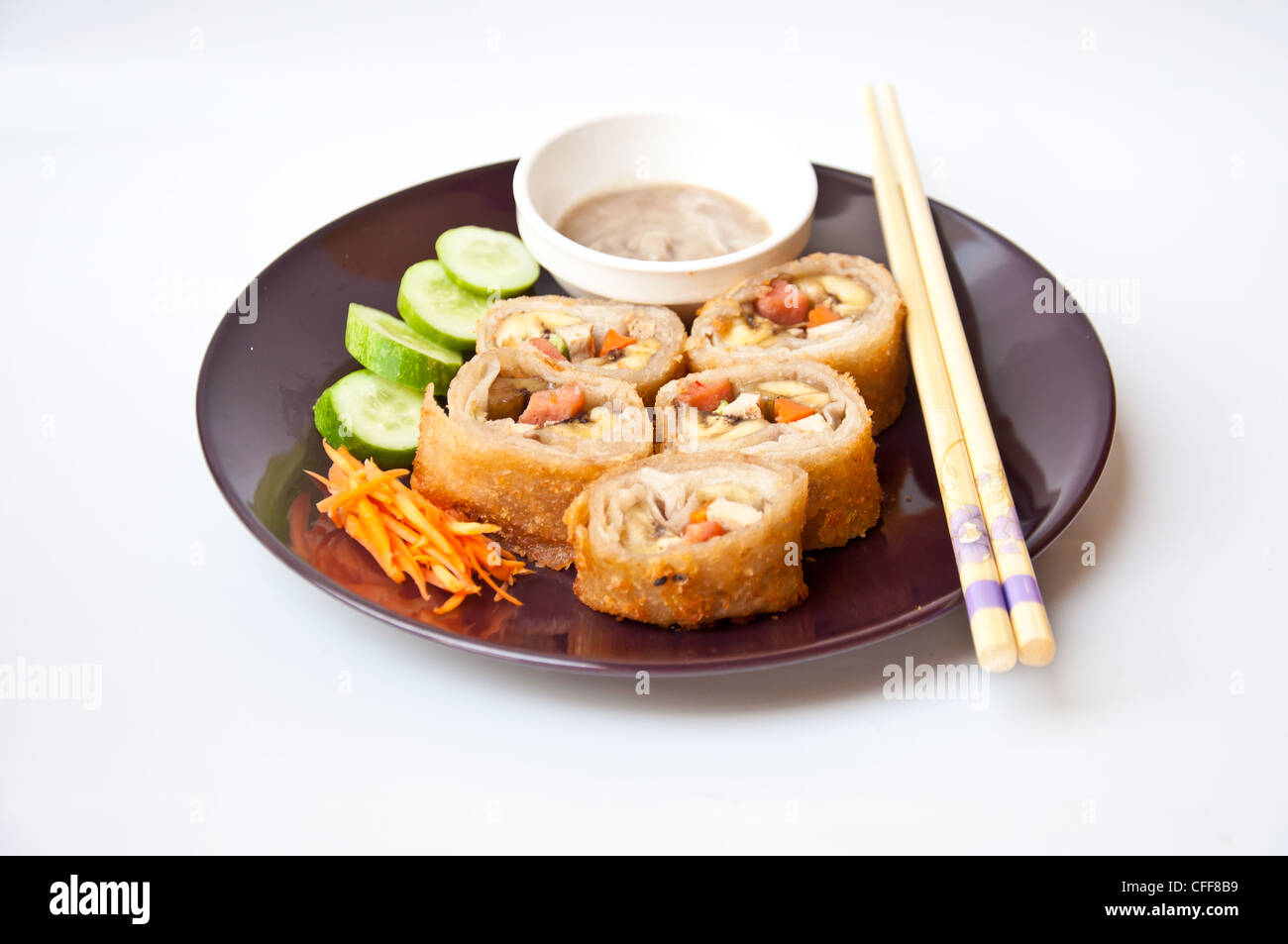 Vegetarisches Essen gebratene Frühlingsrolle Stockfoto