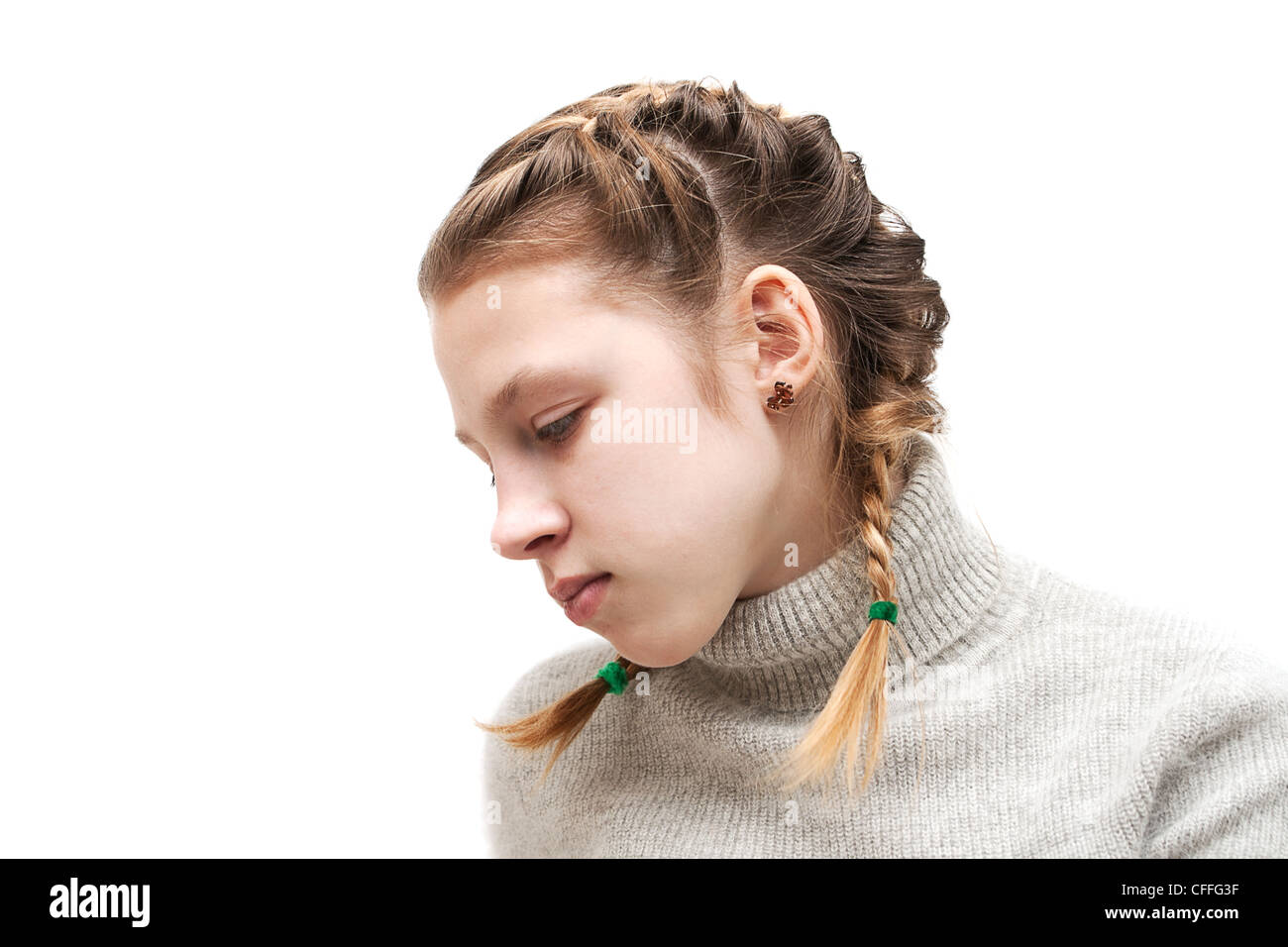 Porträt von ein trauriges Mädchen mit Haaren wie "Drache" Stockfoto