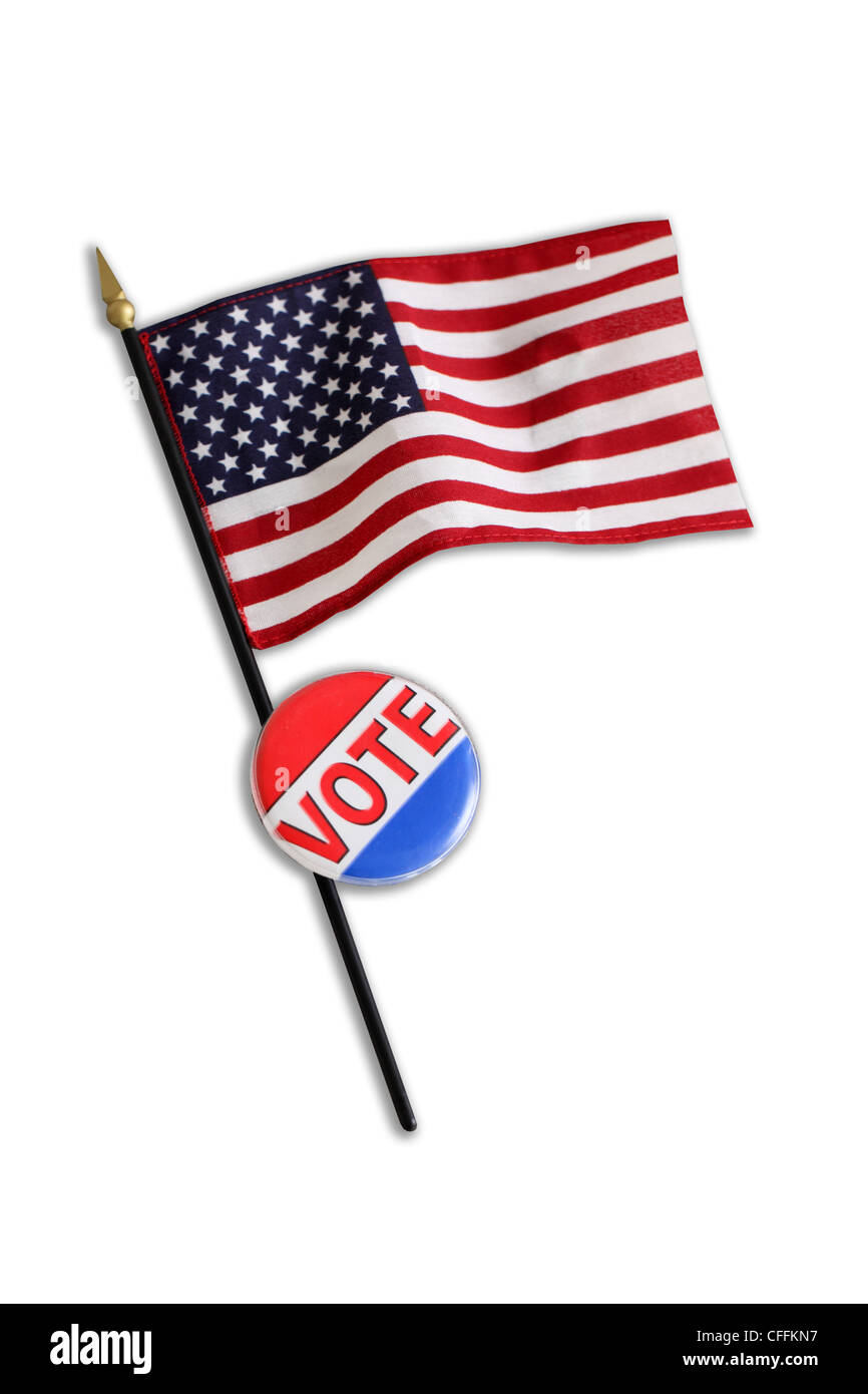 Amerikanische Flagge und VOTE Button ausgeschnitten auf weißem Hintergrund Stockfoto