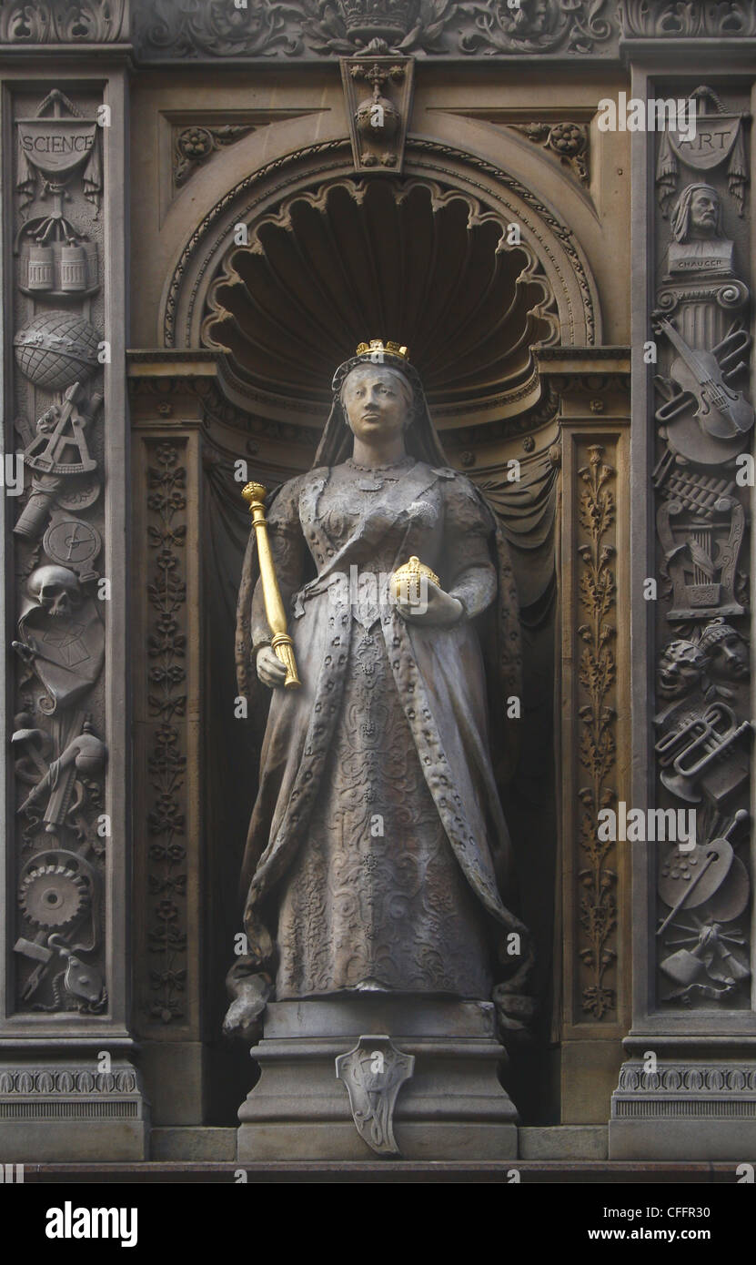 Statue der Königin Victoria auf der Website von der Temple Bar, Fleet Street, London, England, UK Stockfoto