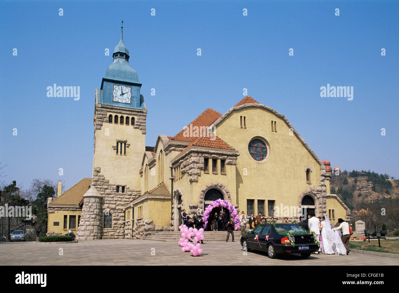 China, Provinz Shandong, Qingdao, Hochzeit in der deutschen Kolonialzeit Christian Church Stockfoto