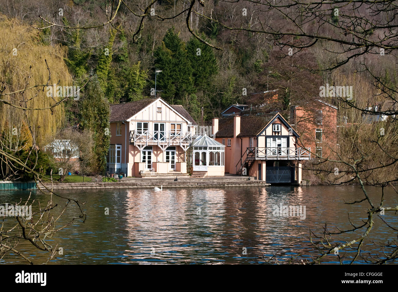 Bootshaus am Thames Path bei Henley-on-Thames, Oxfordshire, England, UK Stockfoto