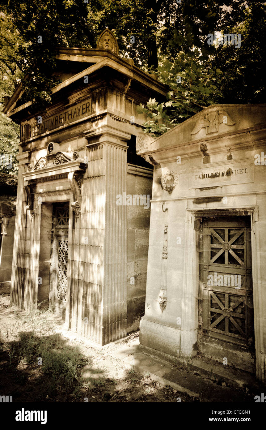 Mausoleum auf dem Friedhof Père Lachaise, Paris, Frankreich Stockfoto