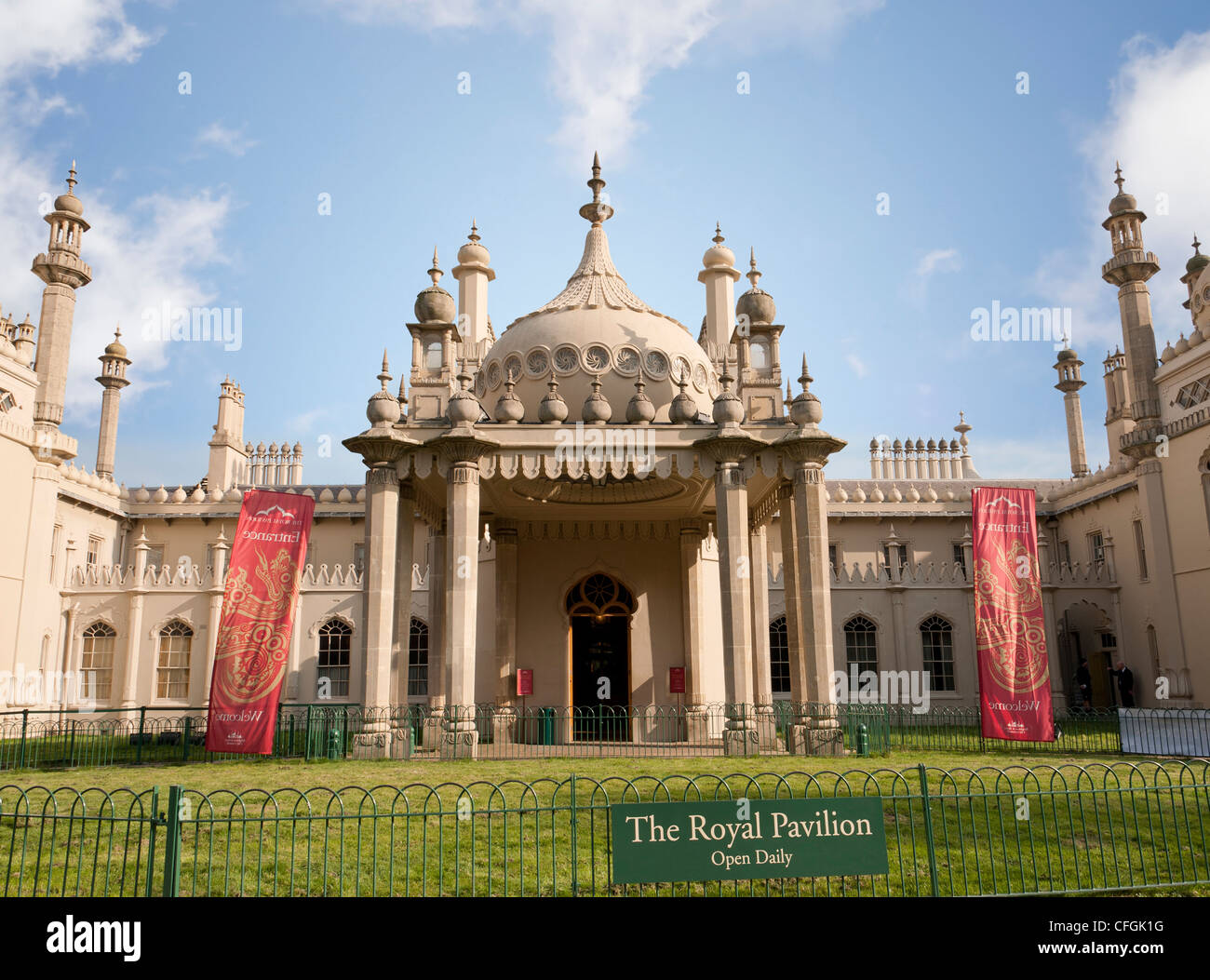 Eingang zu den Royal Pavilion in Brighton West Sussex uk Stockfoto