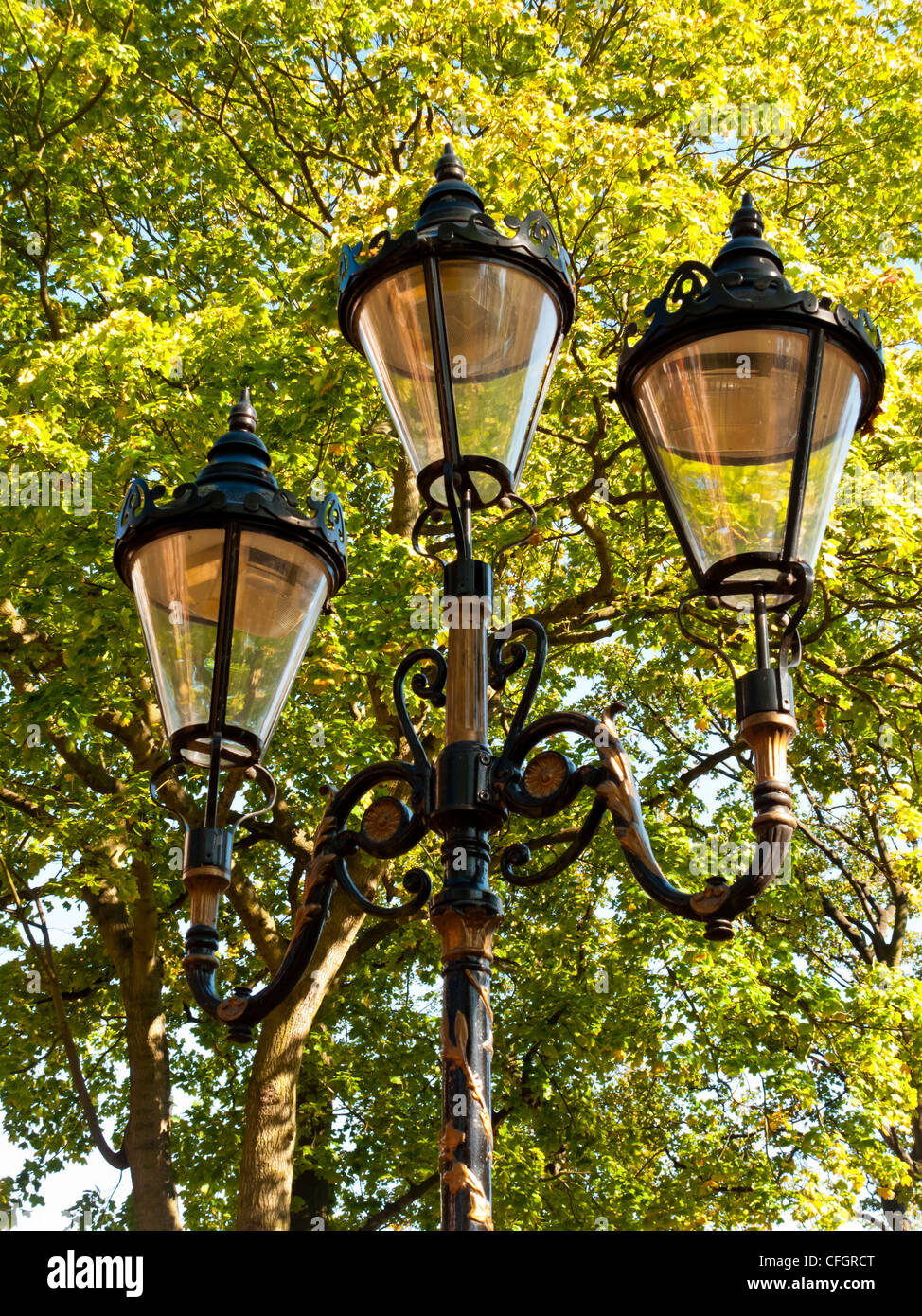 Leicester New Walk angelegt ein Fußgängerweg in Leicester Stadtzentrum im Jahre 1785 mit traditionellen Straßenlampen Stockfoto