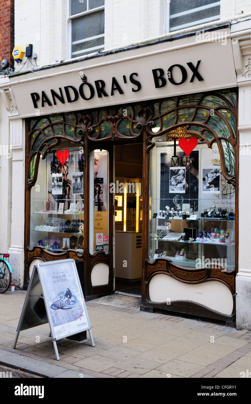 Die Büchse der Pandora Schmuck Shop, Market Street, Cambridge, England, UK Stockfoto