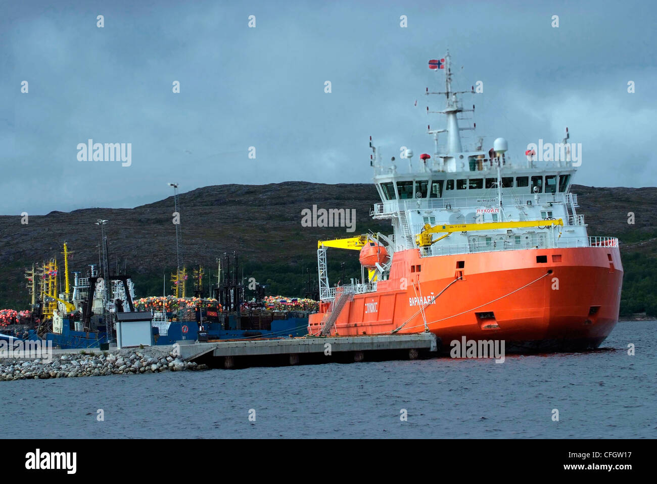 Norwegen-Kirkenes der einzige norwegische Land Grenzübergang nach Russland. Ein russischer Eisbrecher am Schiff reparieren Hof. Stockfoto