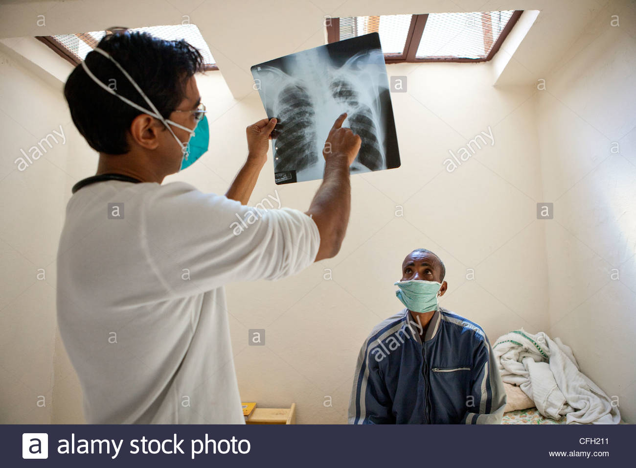 Arzt Untersucht Die Freundin Eines Patienten Arzt Untersucht Die Freundin Eines Patienten