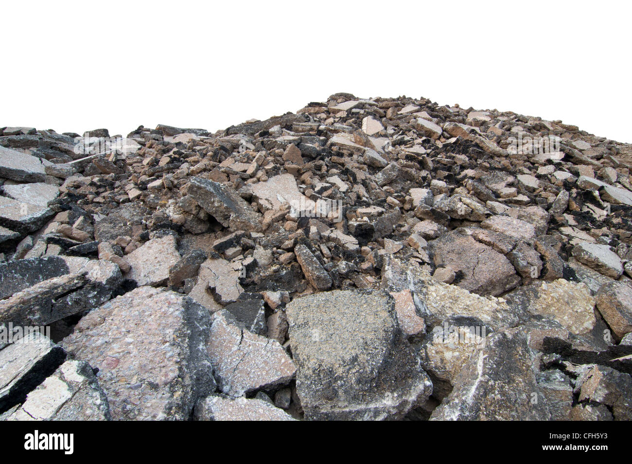 Asphalt-Abbruchmaterial von der Straße. Stockfoto