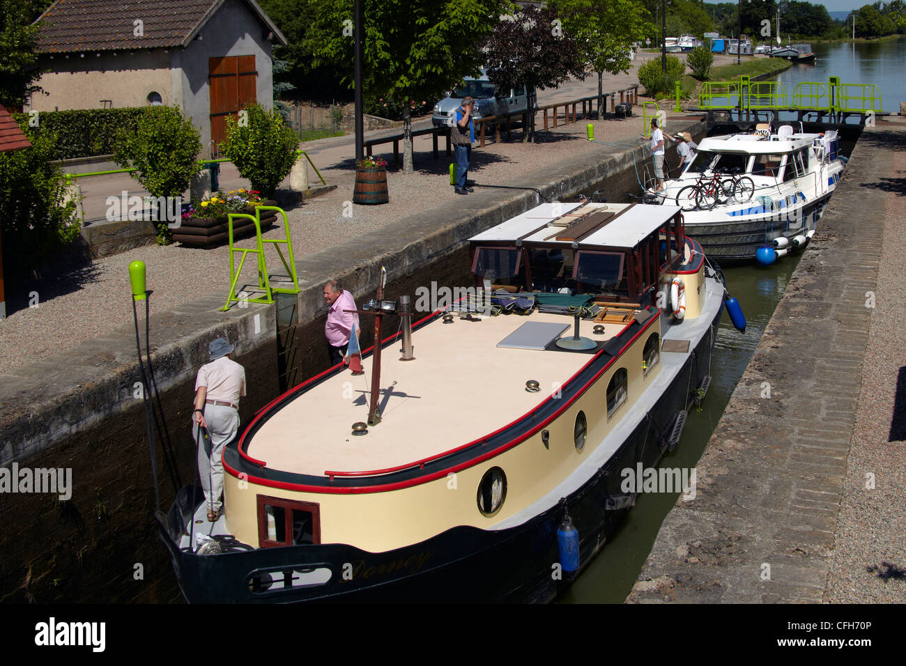 Frankreich, Burgund, Hausboot auf dem Canal du Nivernais Dicise Village Stockfoto