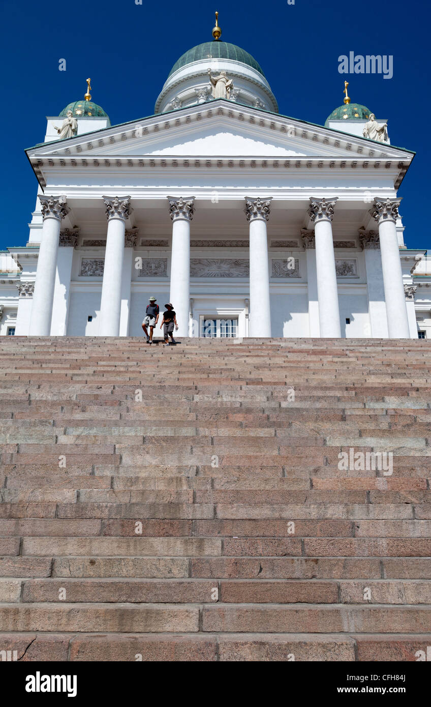 Paar Schritte vor der Senat-Haus, Helsinki Finnland Stockfoto