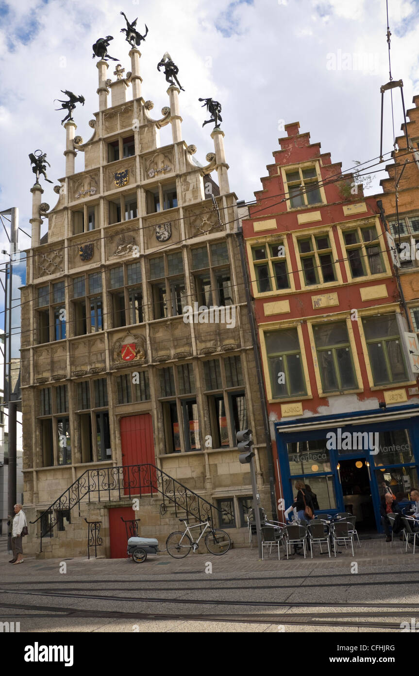 Vertikale Ansicht von außen Metselaarshuis, aka Haus der Maurer Gilde, im Zentrum von Gent, Belgien. Stockfoto